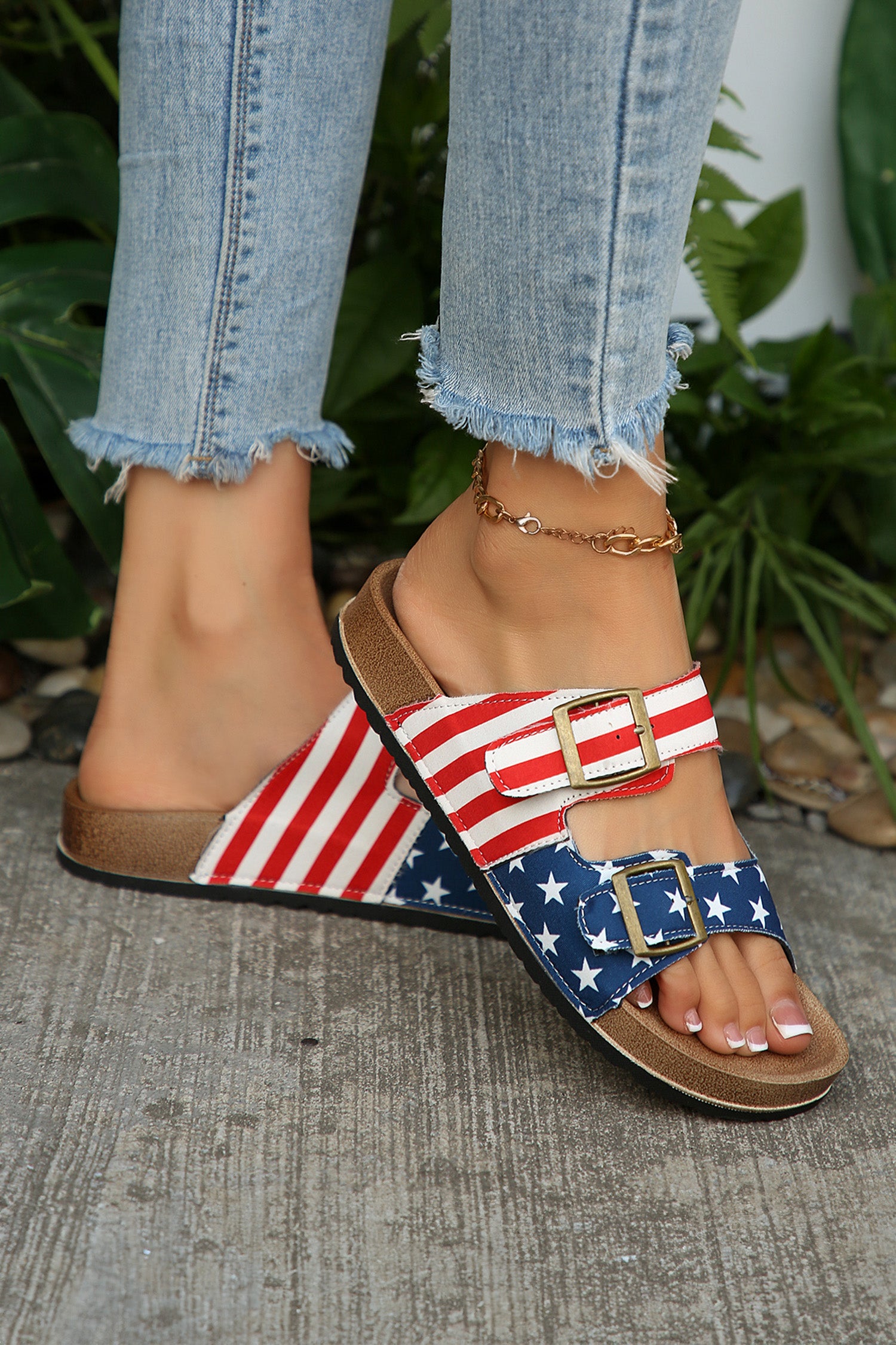 Color black Two-tone Flag Retro Buckle Straps Hollowed Faux Suede Slippers