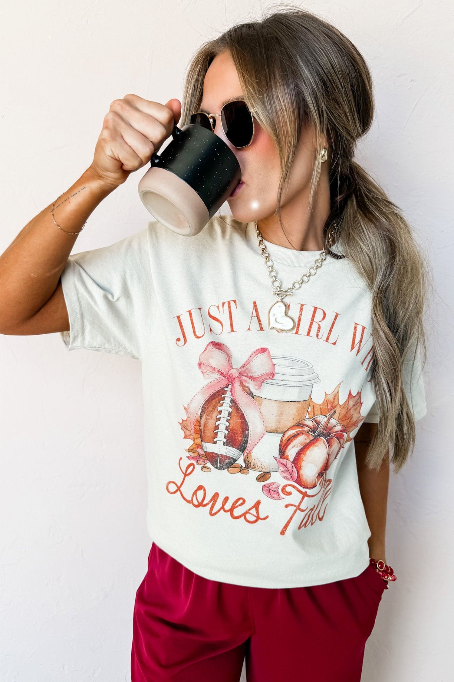 White JUST A GIRL WHO Loves Fall Graphic Casual Tee